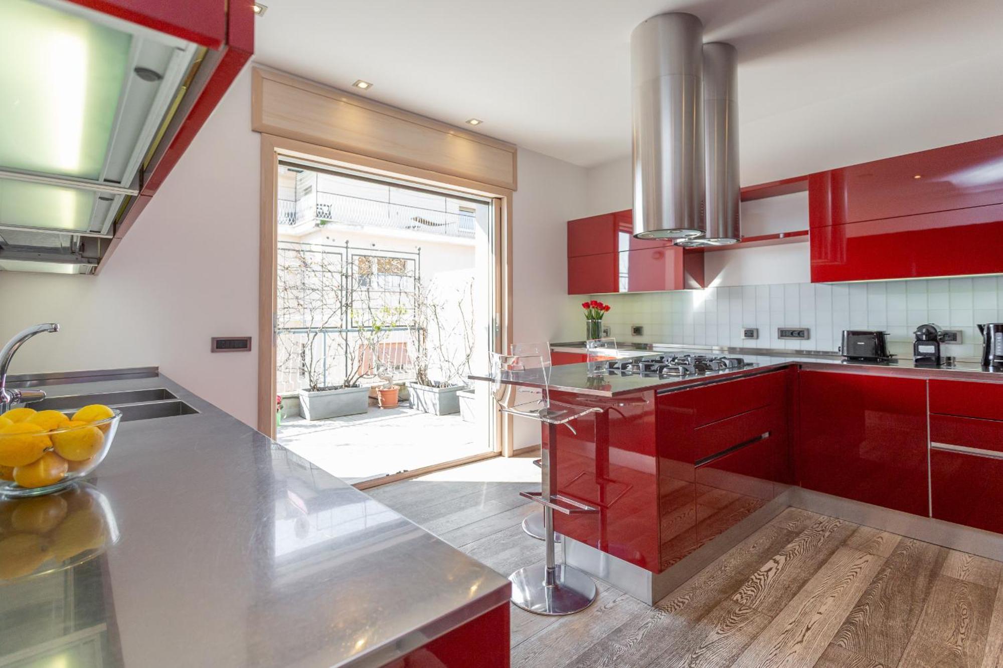 Vatican Exclusive Penthouse W Terrace And Parking Apartment *