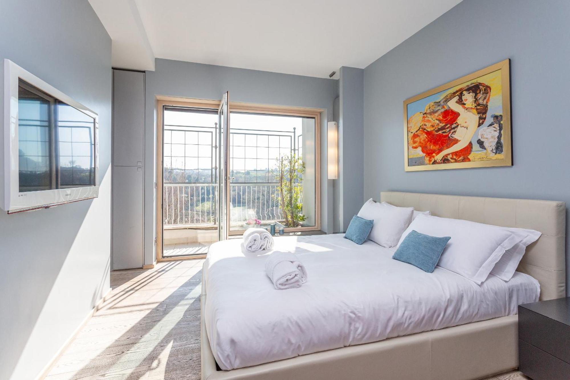 Apartment Vatican Exclusive Penthouse W Terrace And Parking